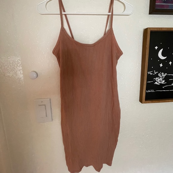 Ribbed bodycon dress - Picture 1 of 3